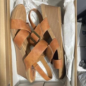Women's Tan Wedge Sandals